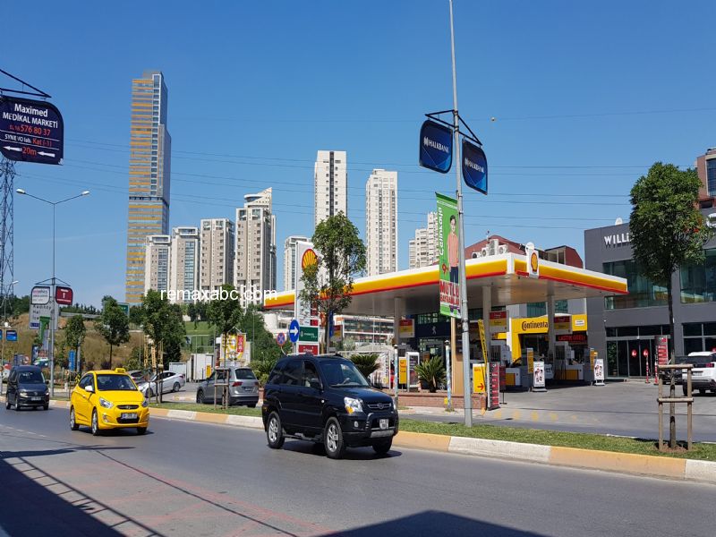 ATAŞEHİR VEDAT GÜNYOL CADDESİ ÜZERİNDE KİRALIK DEPO/DÜKKAN