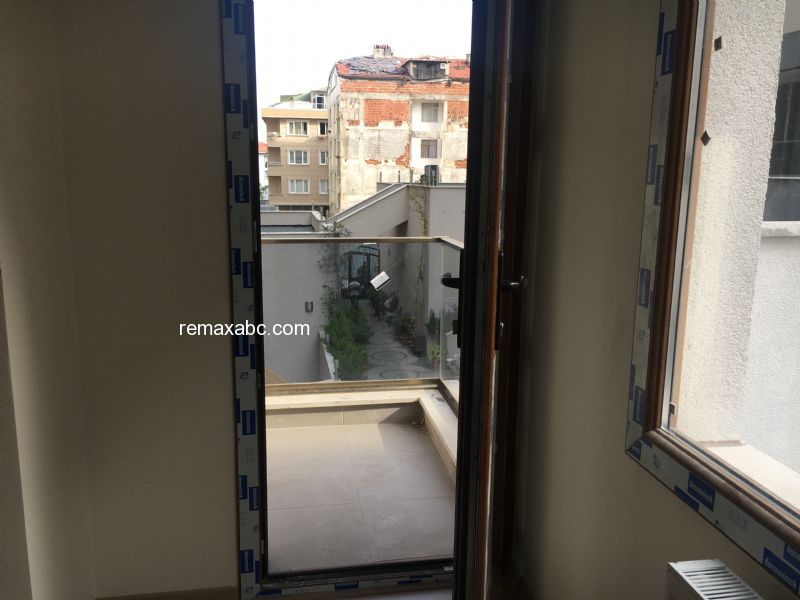 istanbul umraniye satilik apartman dairesi 5472 re max abc