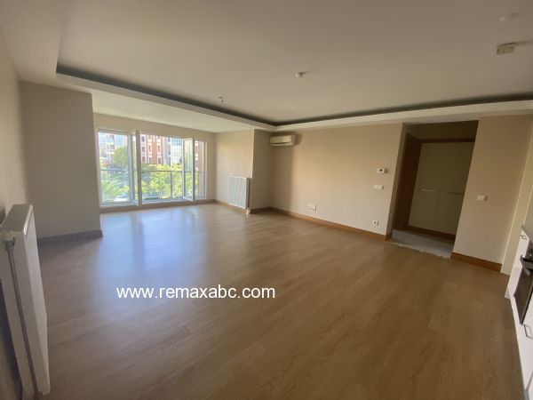 AĞAOĞLU MY CİTY'DE 116M2,BALKONLU SATILIK DAİRE - 129941