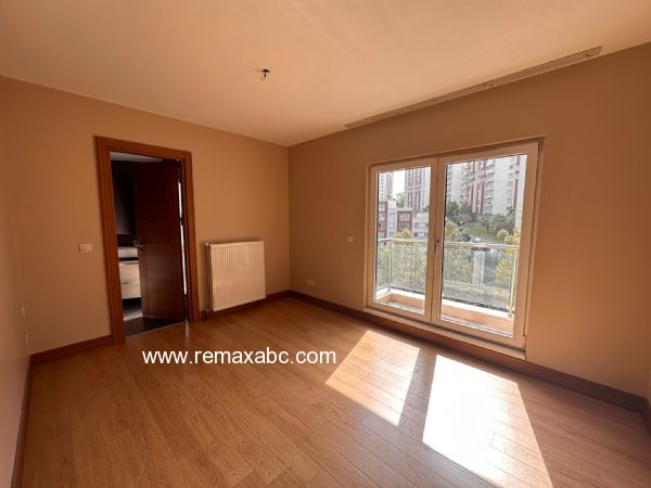 AĞAOĞLU MY CİTY'DE 117M2, PEYZAJ MANZARALI 3+1 SATILIK DAİRE - 129986